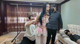 【枫叶原创】与谁共眠·姐妹终成笼中鸟