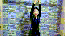 【飞天原创】日本间谍川岛芳子利用夜色偷偷进入军统局,被军统特务发现,一棍子把她打晕,收押审讯到枪毙