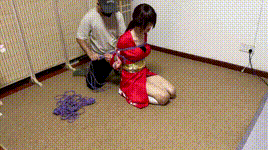 和服少女月工钩连马具口塞放置挣扎流口水，郊狼开到200封面图