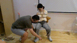 【JS原创】梦琪椅子上的束缚毛巾塞嘴胶带丝袜头套绷带口罩严密封堵封面图