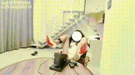 【定拍2】轻度拘束胶带堵嘴 jk 开档灰丝炮机抽插，在炮机的猛烈摧残下，小洛栖渐渐沉…封面图