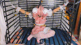 魔法少女小圆cos（女孩子）全身被锁链拘束起来的魔法少女，会被好好的被棒棒、电击之封面图